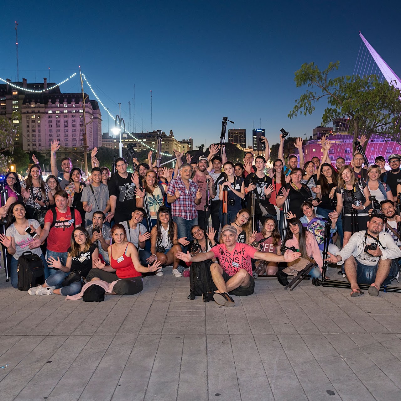 Alumnos de Foto Evolución en una salida fotográfica nocturna